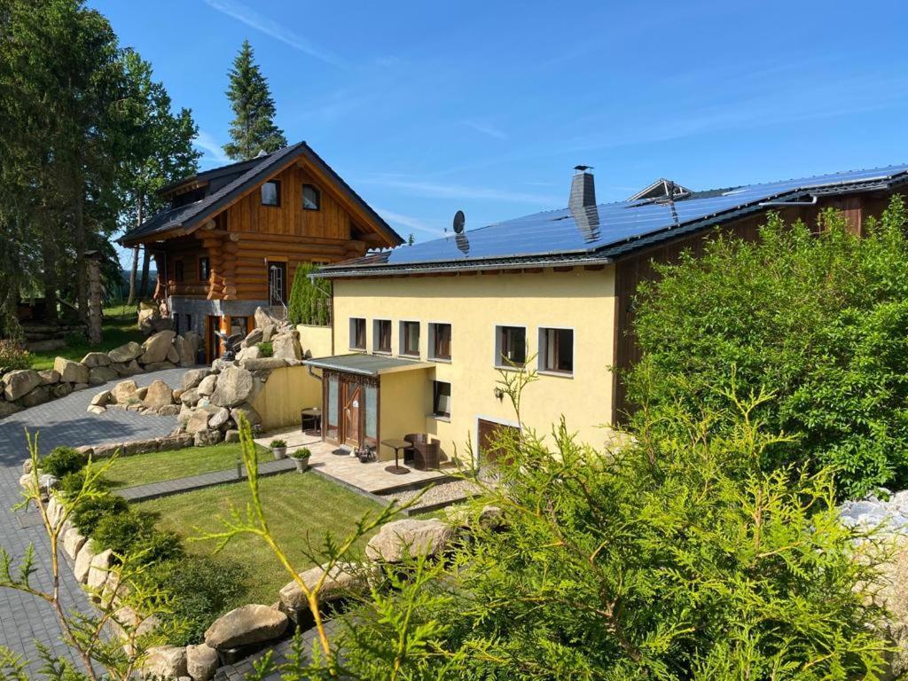 Naturstammhaus Und Appartements Zum Brockenbaecker Tanne Exterior foto